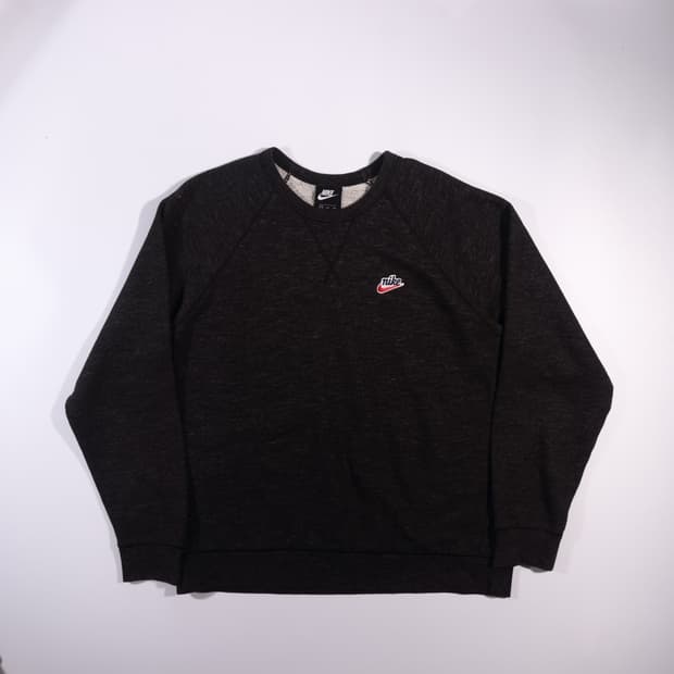 나이키 패치로고 맨투맨 B585