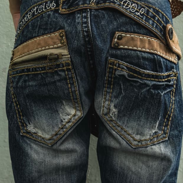 Back Detail Washed Denim Shorts