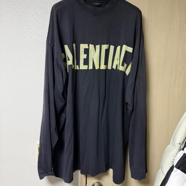 [4] 발렌시아가 테이프 롱슬리브