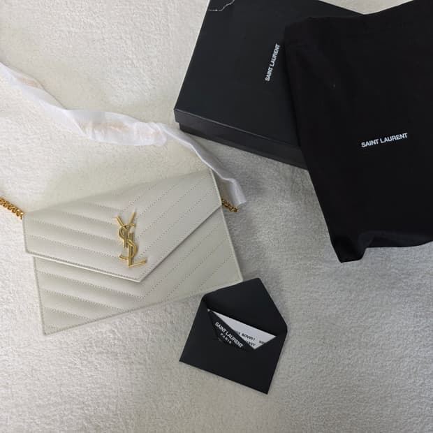 생로랑 WOC 크로스백 