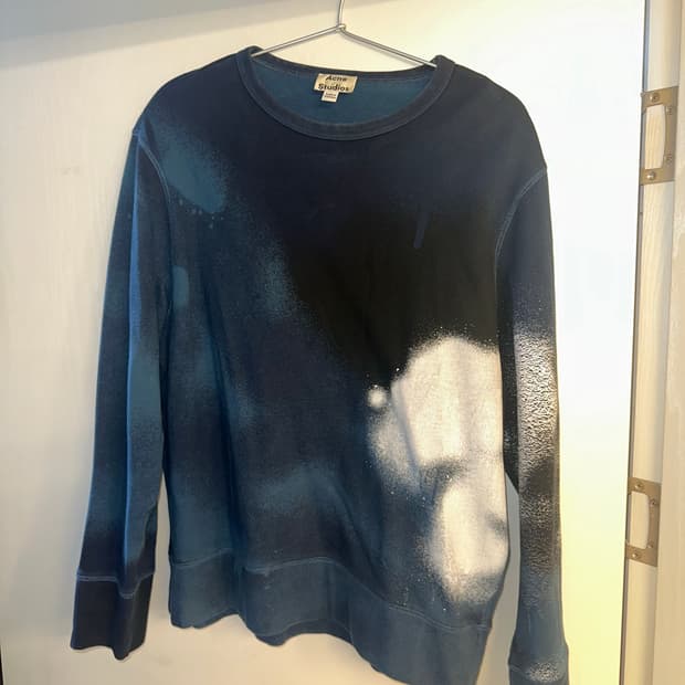 아크네 스튜디오 나염 타이다이 맨투맨