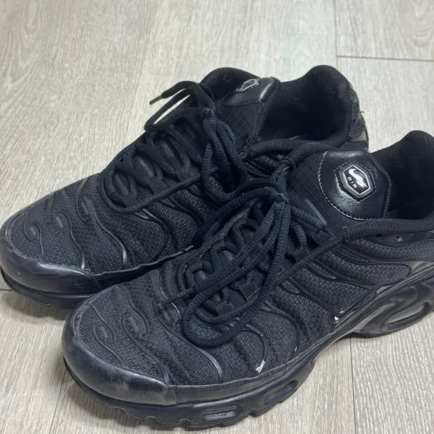 나이키 tn 에어맥스 플러스 블랙 260