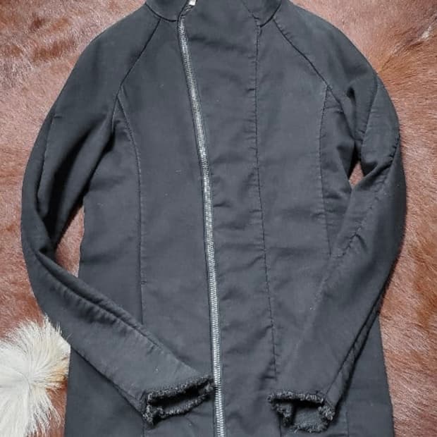 Masnada 수소봉제 사선지퍼 후드코트