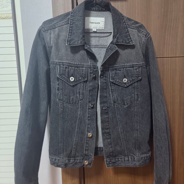 토니웩 흑청 데님 트러커 자켓 M사이즈