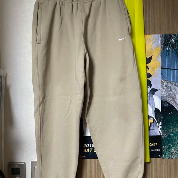 나이키 nrg 솔로 스우시 팬츠 m 사이즈 팝니당