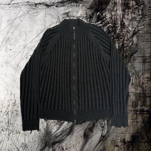 Contrast Damage knit Zip up
