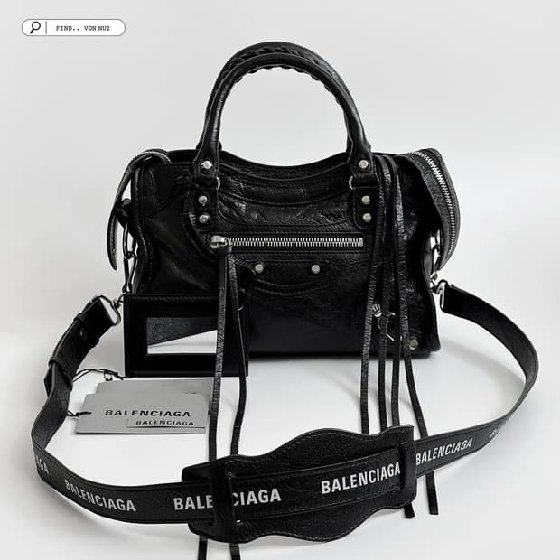 발렌시아가 시티백 로고 미니 판매합니다.