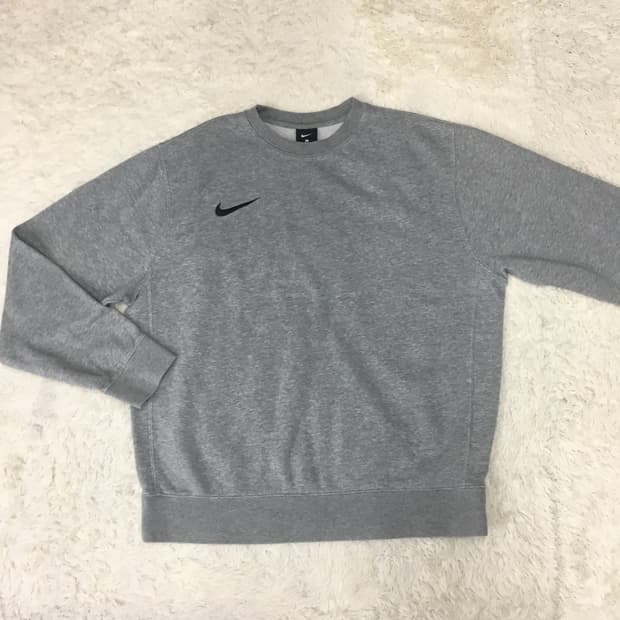 나이키 베이직 맨투맨 CC17