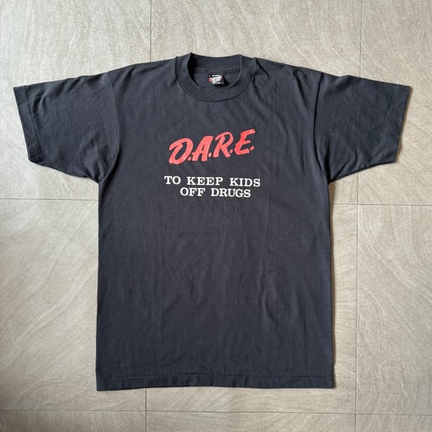 90년대 미국 생산 D.A.R.E 블랙 반팔 티셔츠