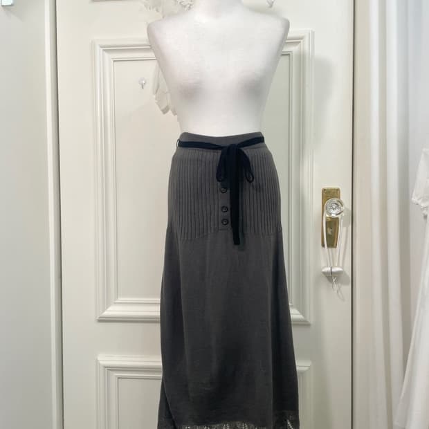 charcoal crochet black belt button point