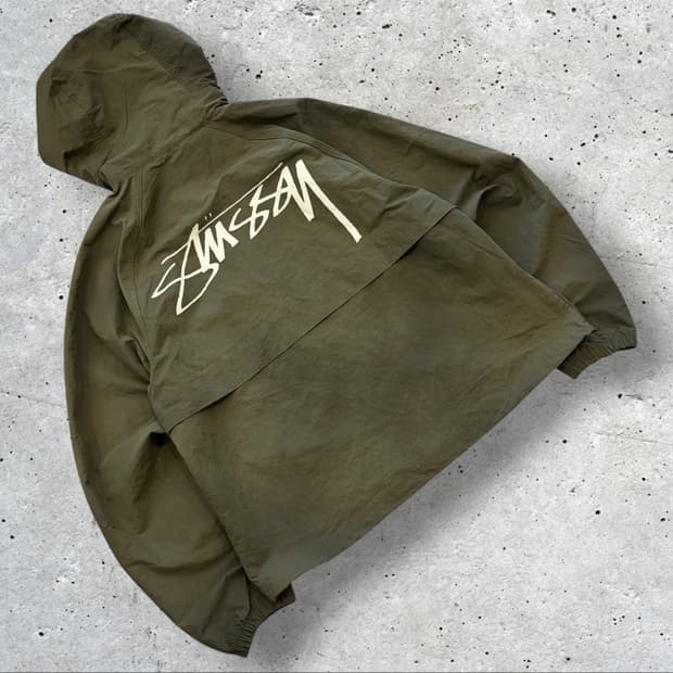 [S] 스투시 비치쉘 올리브 그린 후드 바람막이 자켓 D506