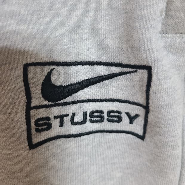 나이키 스투시 콜라보 팬츠