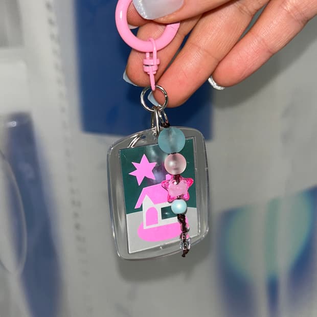 MONTHLY HAUS keyring #08