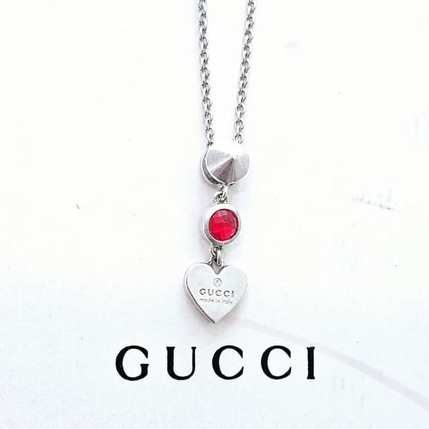 구찌 하트 레드스톤 실버 목걸이 (정품 / 풀세트)