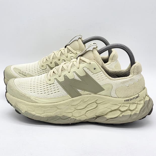 뉴발란스 프레쉬 폼 X 모어 트레일 v3 카키 (260 D)