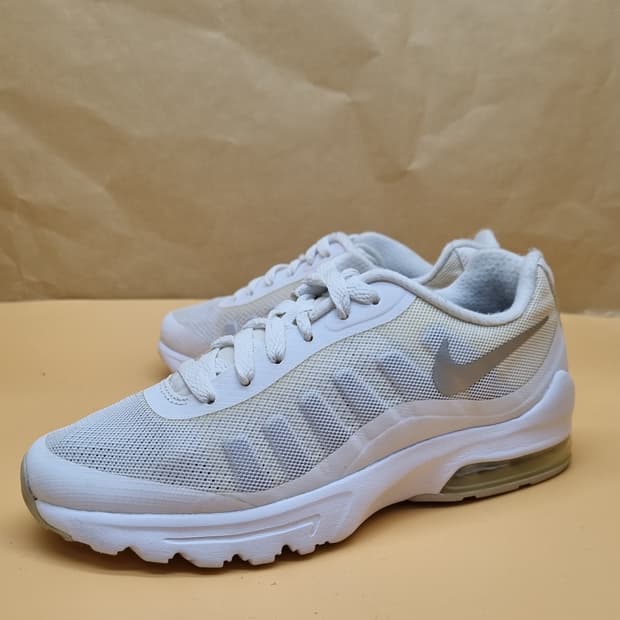 나이키 에어맥스 인비고 남성운동화240