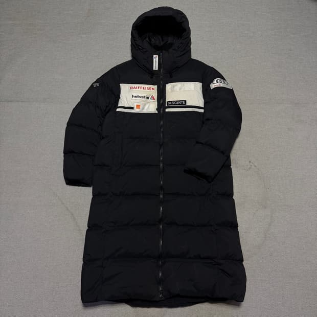 데상트 아우디 스위스 스키 롱패딩