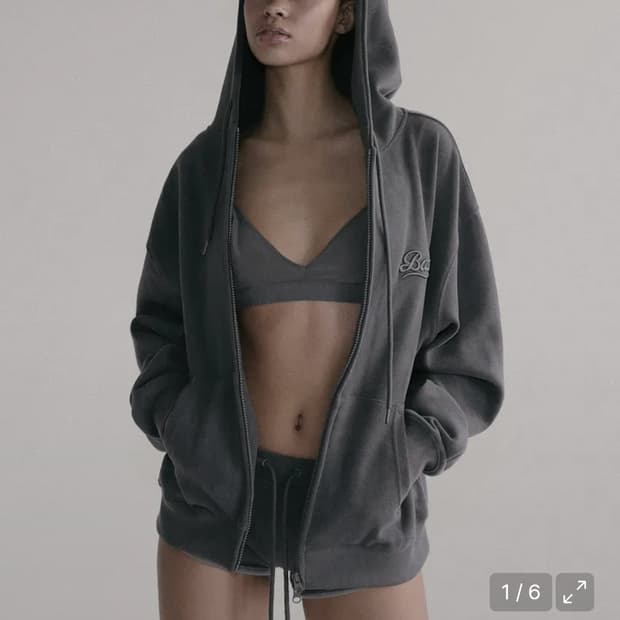 배드블러드 비욘드 소프트 후드집업 차콜