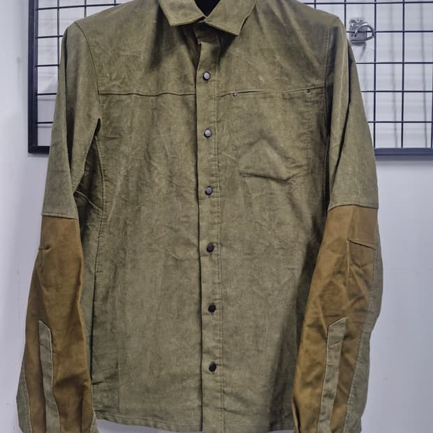 95M 아크테릭스 멀론 코듀로이 셔츠 자켓.