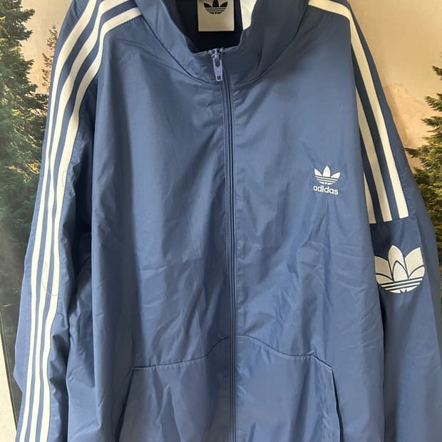 아디다스 트래포일 바람막이 블루