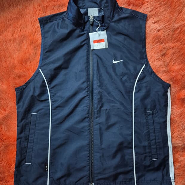 일본 nike 집업 베스트 우먼 L 새상품
