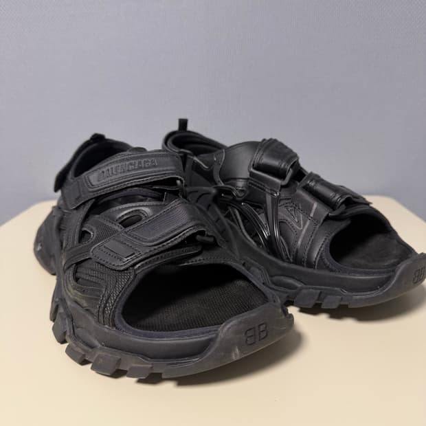 발렌시아가 트랙 샌들 블랙 [42]