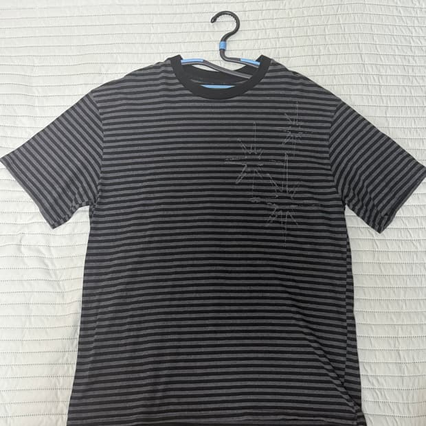 언타이틀 서울 스트라이프 반팔 티셔츠 XL