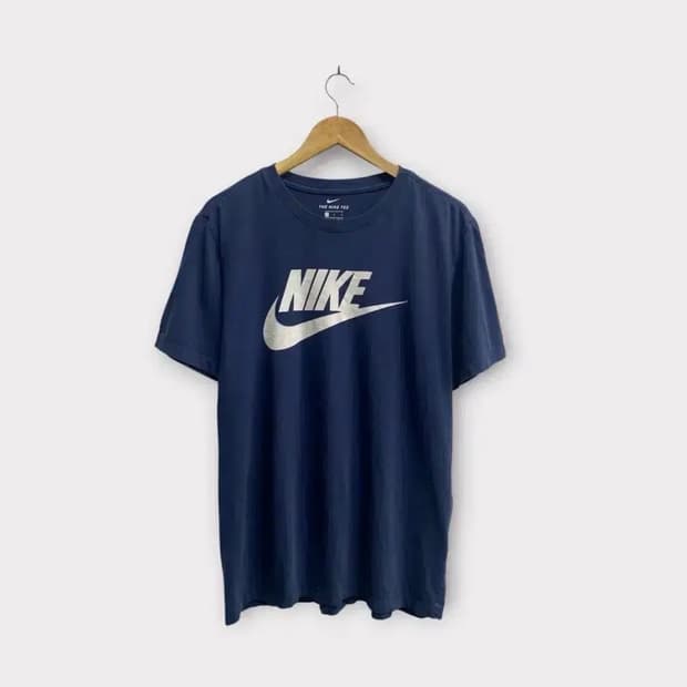 나이키 NSW 아이콘 퓨추라 티셔츠 L