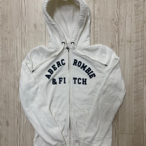 아베크롬비 딱붙핏 후드집업 화이트 m