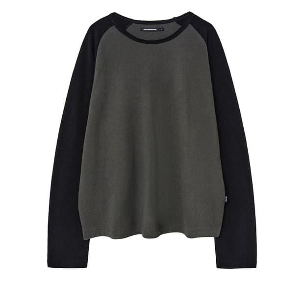 해칭룸 롱슬리브 Raglan Tee Black/Moss Charcoal