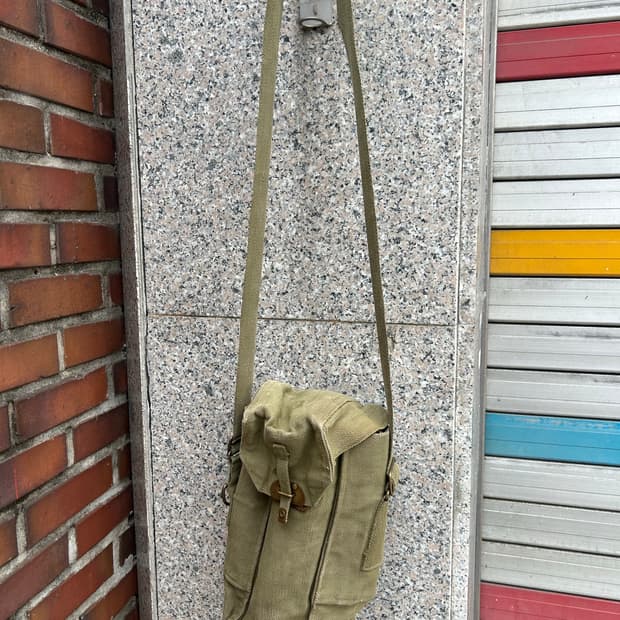 70,80‘s Belgian army gas mask bag