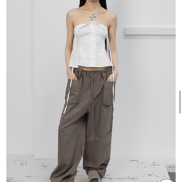 세릭 블라우스 FRILL HALTER PEPLUM BLOUSE 