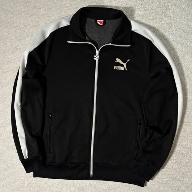 퓨마 블랙 화이트 사이드라인 스몰로고 져지