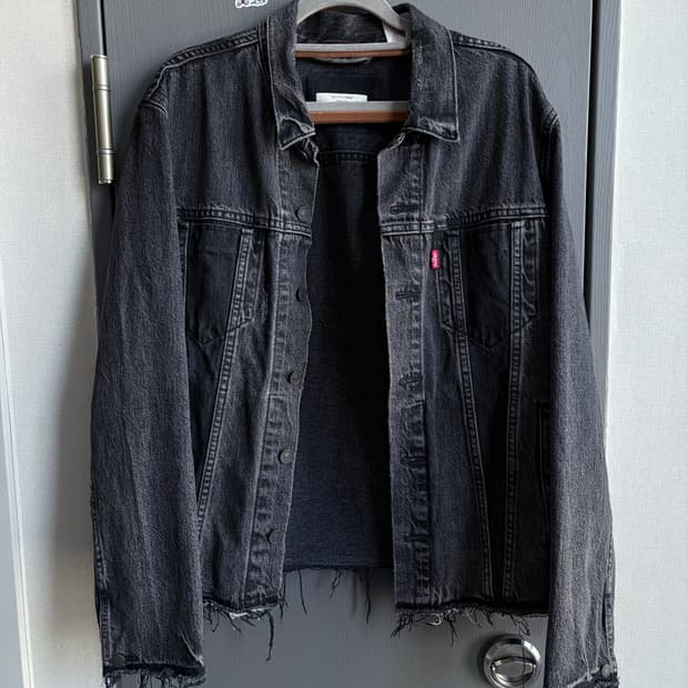 (M, 100) 리바이스 알터드 데님 트러커 자켓