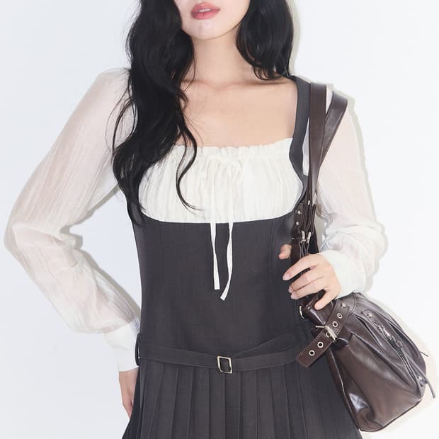 illigo 프레피 리본 플리츠 원피스 차콜