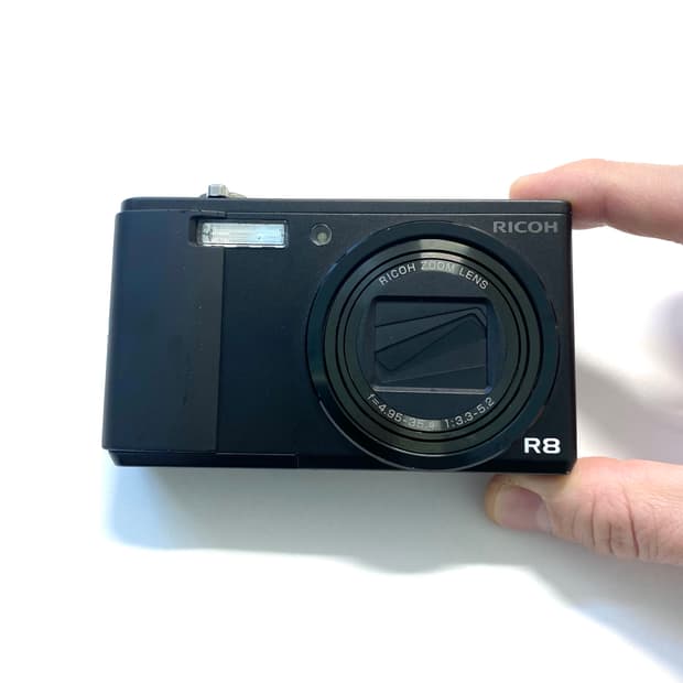 리코 R8 디지털 카메라