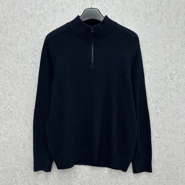 105 바스키아 남자 반집업 니트