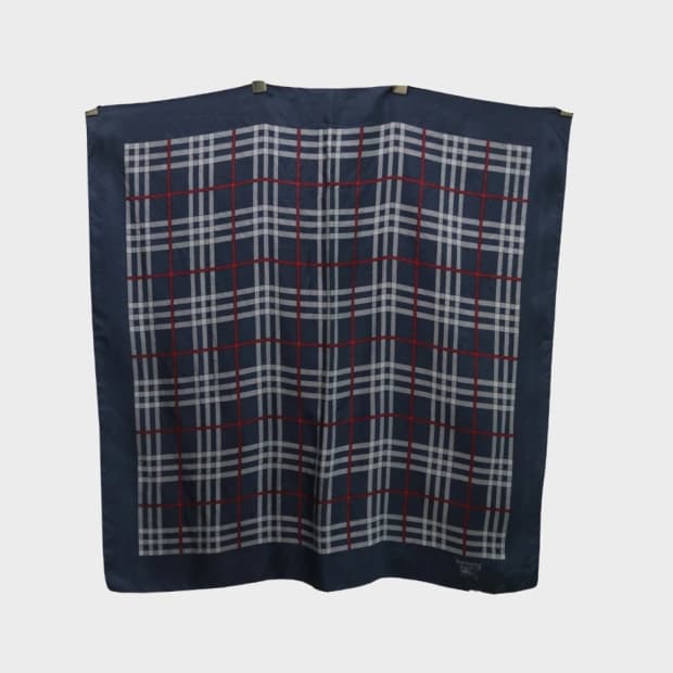 버버리 체크 실크 스카프 66974