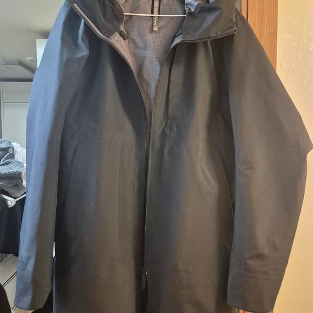 아크테릭스 베일런스 모니터 코트 M(100-105)
