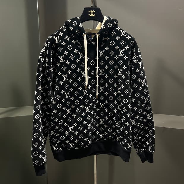 루이비통 모노그램 벨벳 후드티