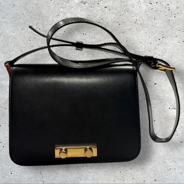 마르니 아코디언백 블랙 가죽 크로스백/숄더백