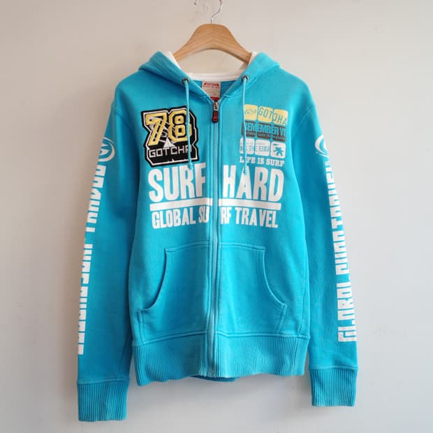 GOTCHA 서프 자수 후디 