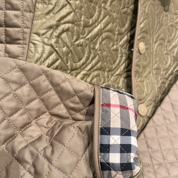 새상품 ㅡ 버버리 퀼팅자켓 55