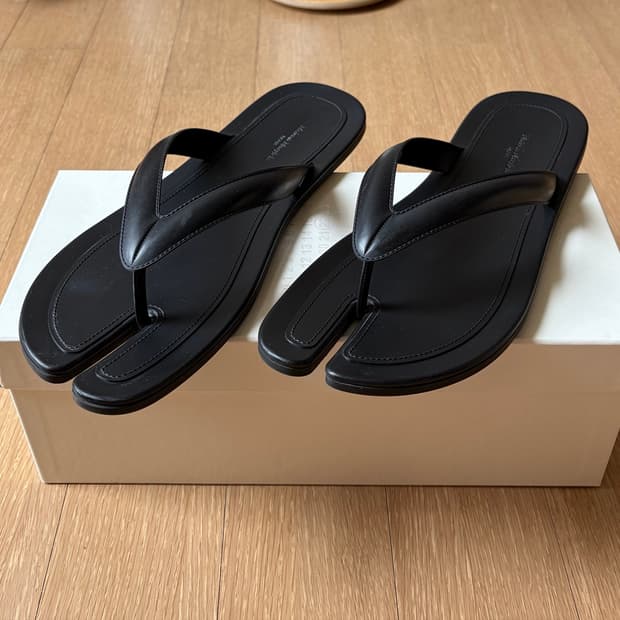 메종 마르지엘라 타비 플립플랍 쪼리 블랙 43