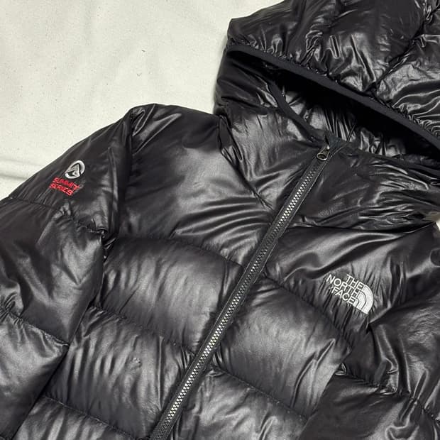 85 노스페이스 써밋 블랙 경량 패딩