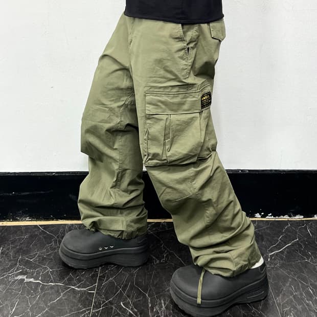 나이키 SB 더블포켓 와이드 카고 팬츠