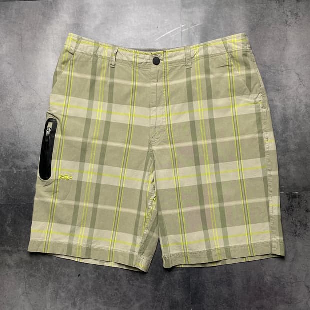 NIKE 나이키 올리브 체크 유틸리티 하프팬츠 A01336