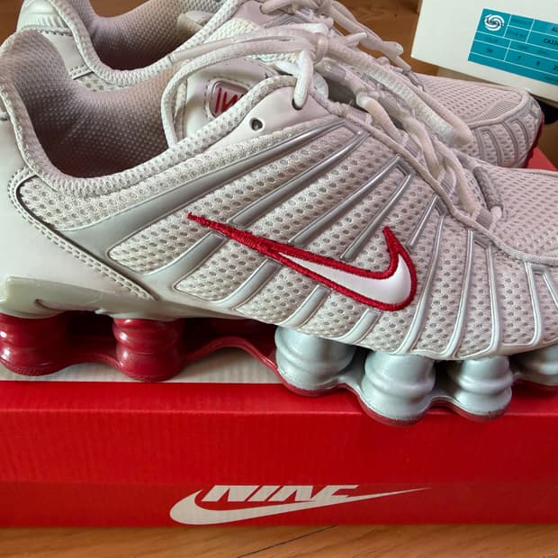 나이키 샥스 TL 플래티넘 틴트
