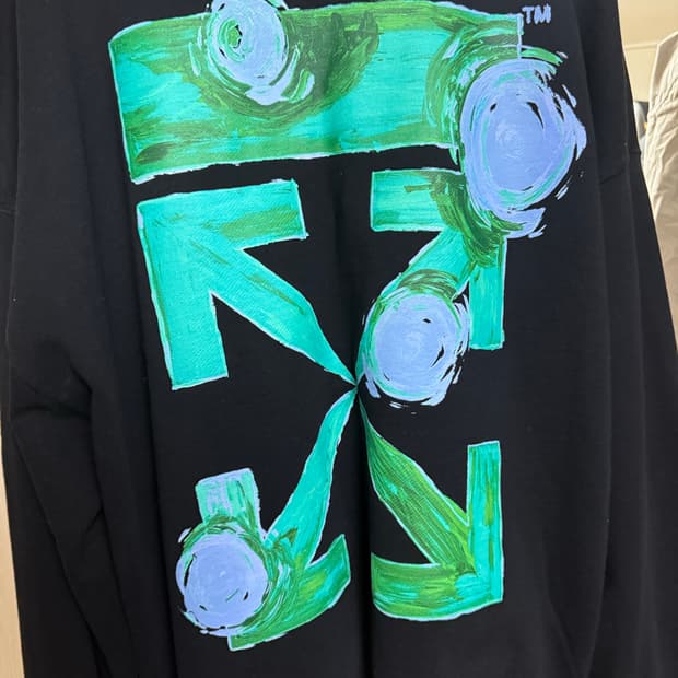 오프화이트 후드티