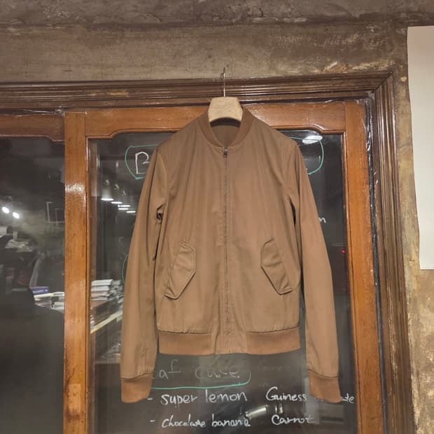 아크네 MA -1 자켓